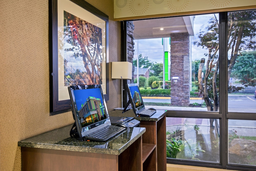 holiday inn roanoke tanglewood rt 419andi581 by ihg
