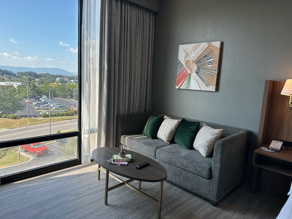holiday inn roanoke tanglewood rt 419andi581 by ihg