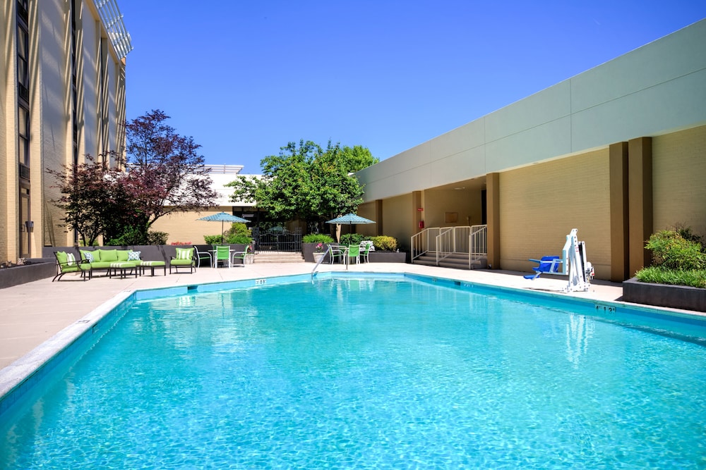 holiday inn roanoke tanglewood rt 419andi581 by ihg