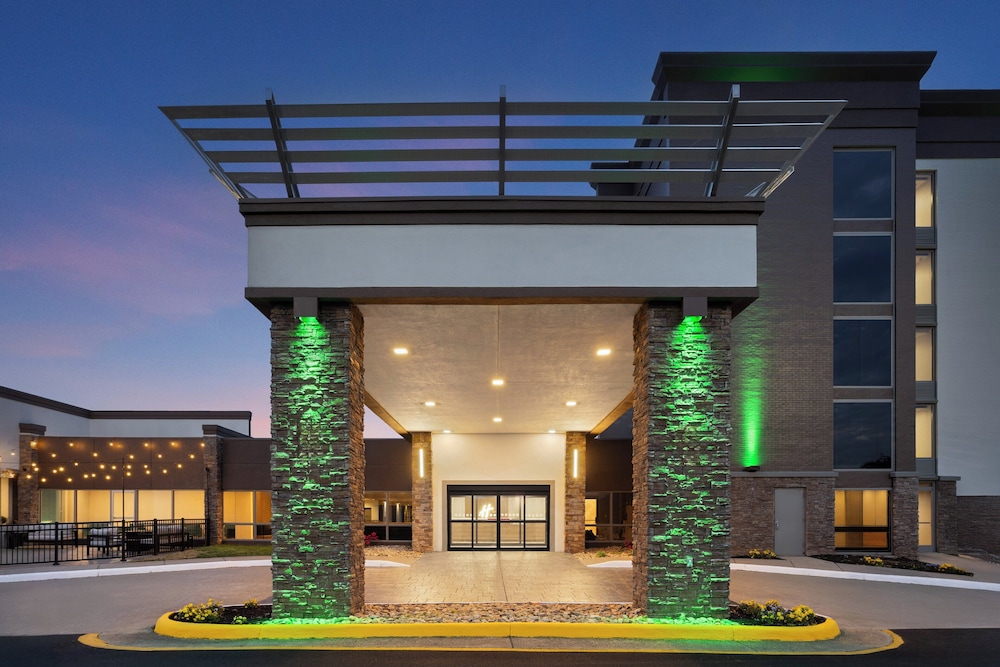 holiday inn roanoke tanglewood rt 419andi581 by ihg
