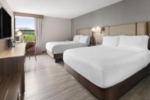 holiday inn roanoke tanglewood rt 419andi581 by ihg