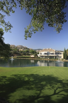 apartamentos greenlife golf marbella