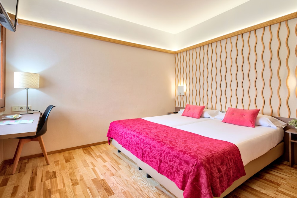 bonanova suite hotel