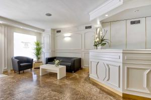 bonanova suite hotel