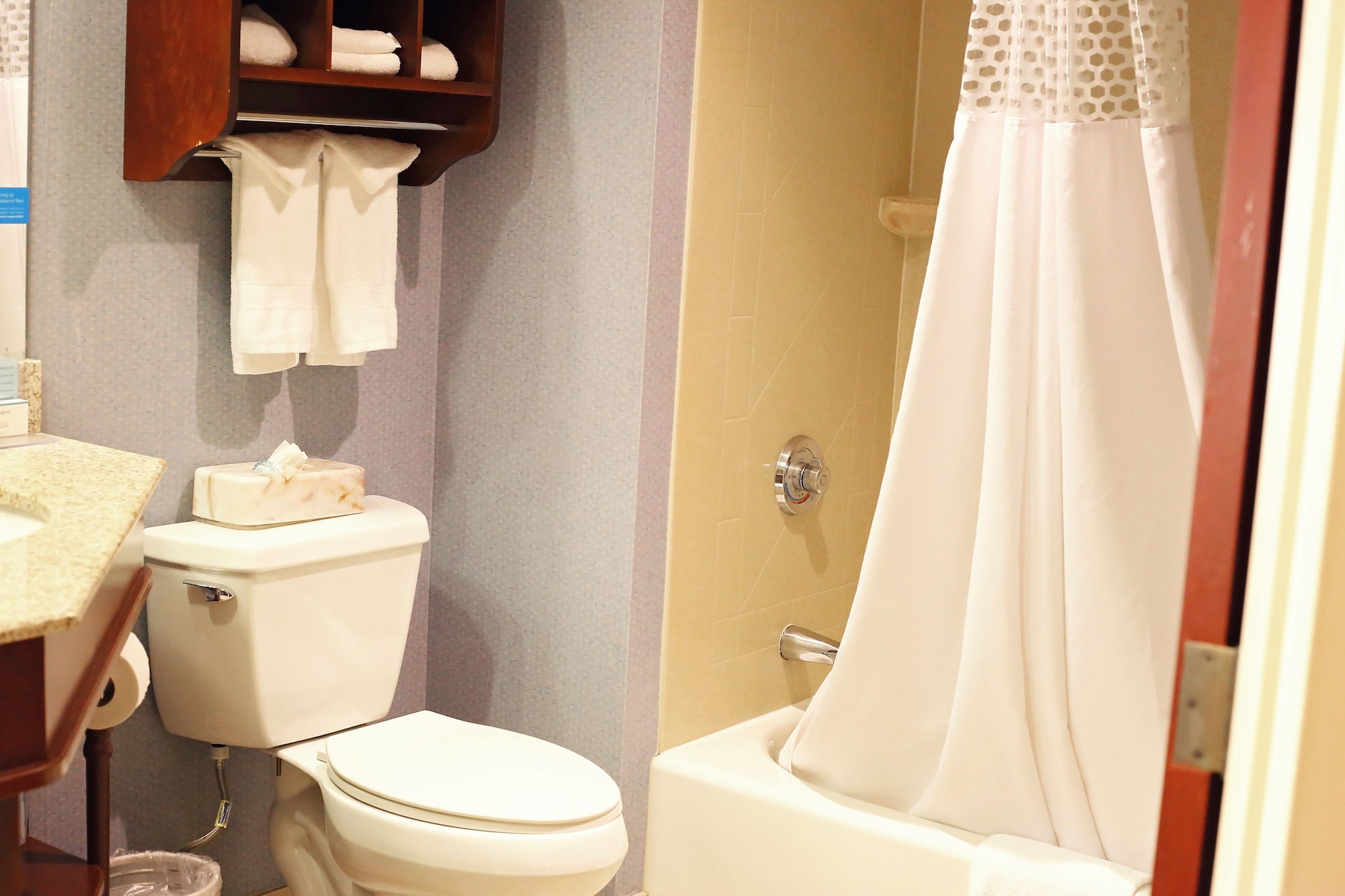 hampton inn bentonville rogers