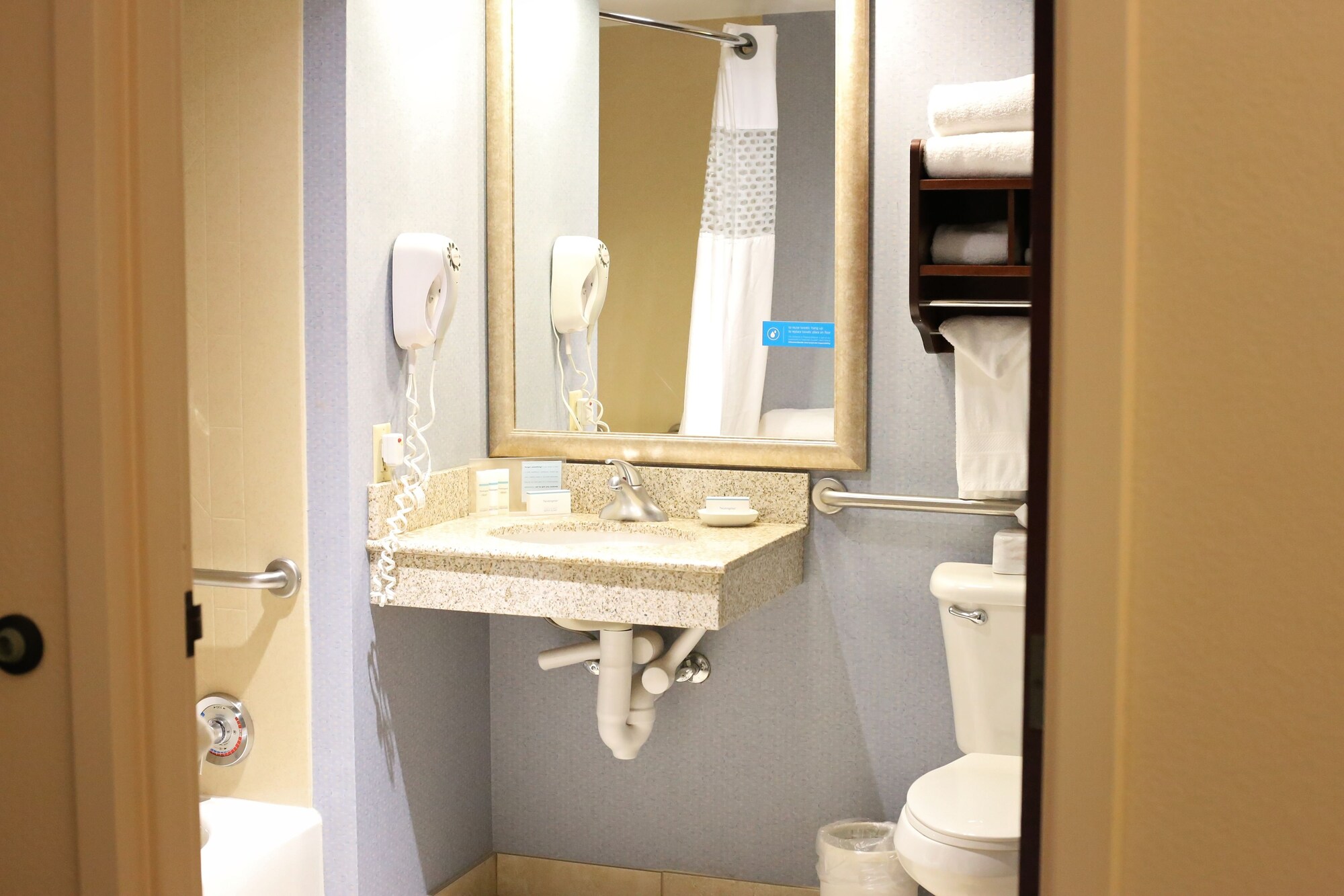 hampton inn bentonville rogers