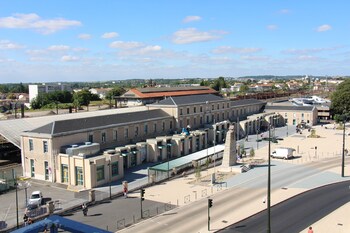Hotel D Orleans,Bordeaux>>Angouleme,2 star