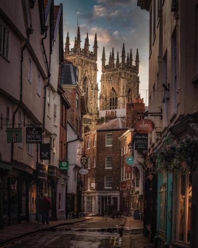 edinburgh