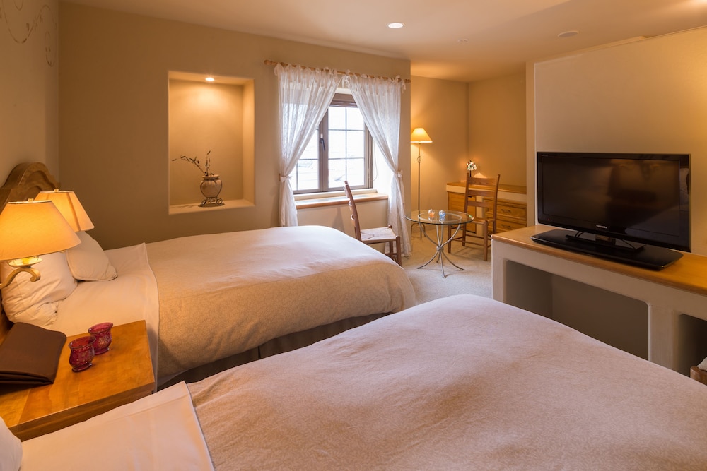 poppy springs resort and spa