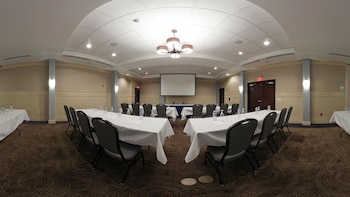 holiday inn detroit metro airport by ihg