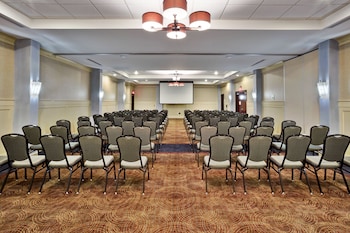 holiday inn detroit metro airport by ihg