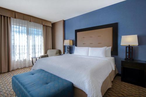 holiday inn detroit metro airport by ihg