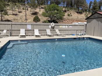 ruidoso mountain inn