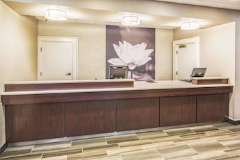 Howard Johnson By Wyndham Sacramento Downtown,Sacramento>>Napa,3 star