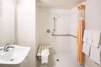 howard johnson by wyndham sacramento downtown