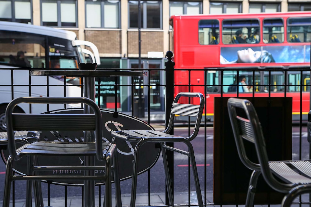 st christophers village london bridge hostel