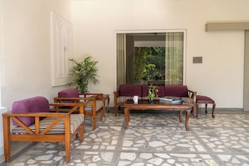 giri sadan home stay