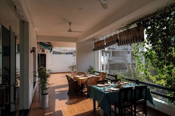 giri sadan home stay