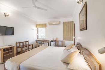 giri sadan home stay