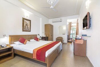 giri sadan home stay