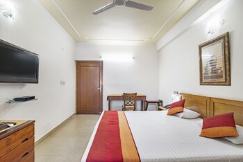 giri sadan home stay