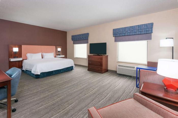 hampton inn springfield south enfield