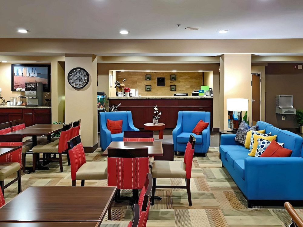 comfort inn erie near presque isle