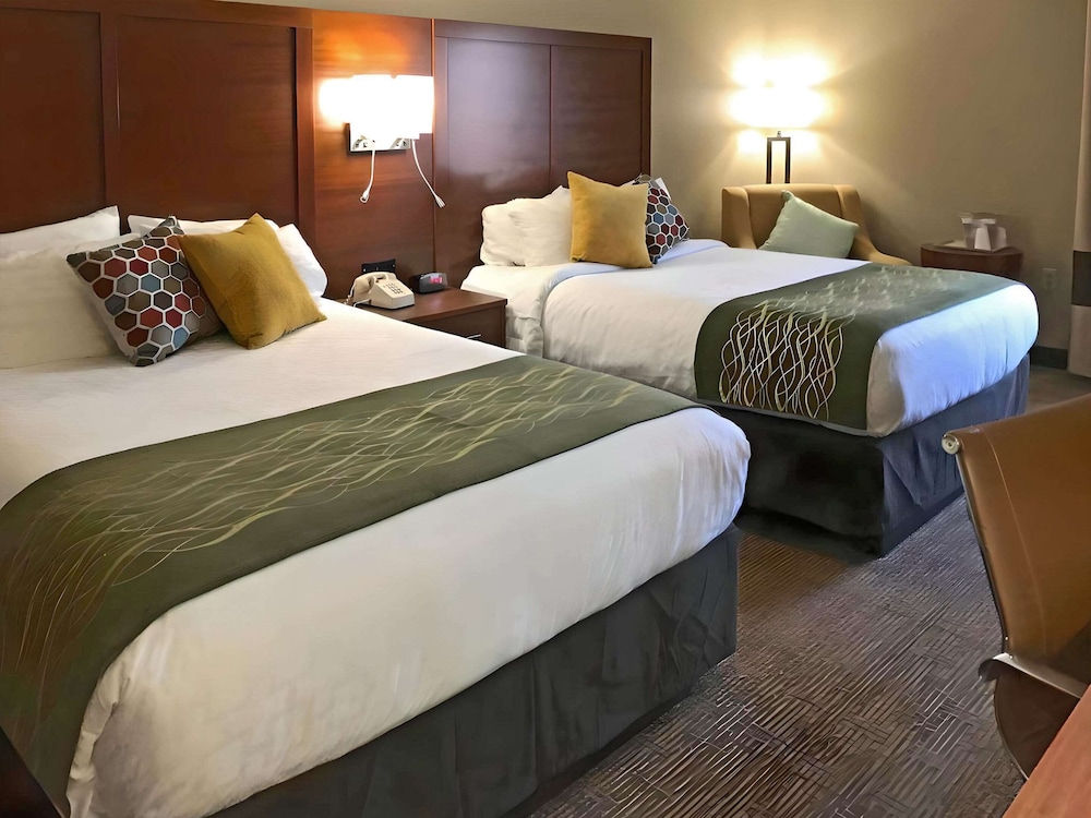 comfort inn erie near presque isle