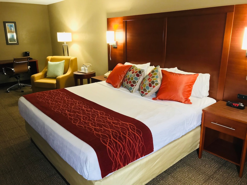 comfort inn erie near presque isle