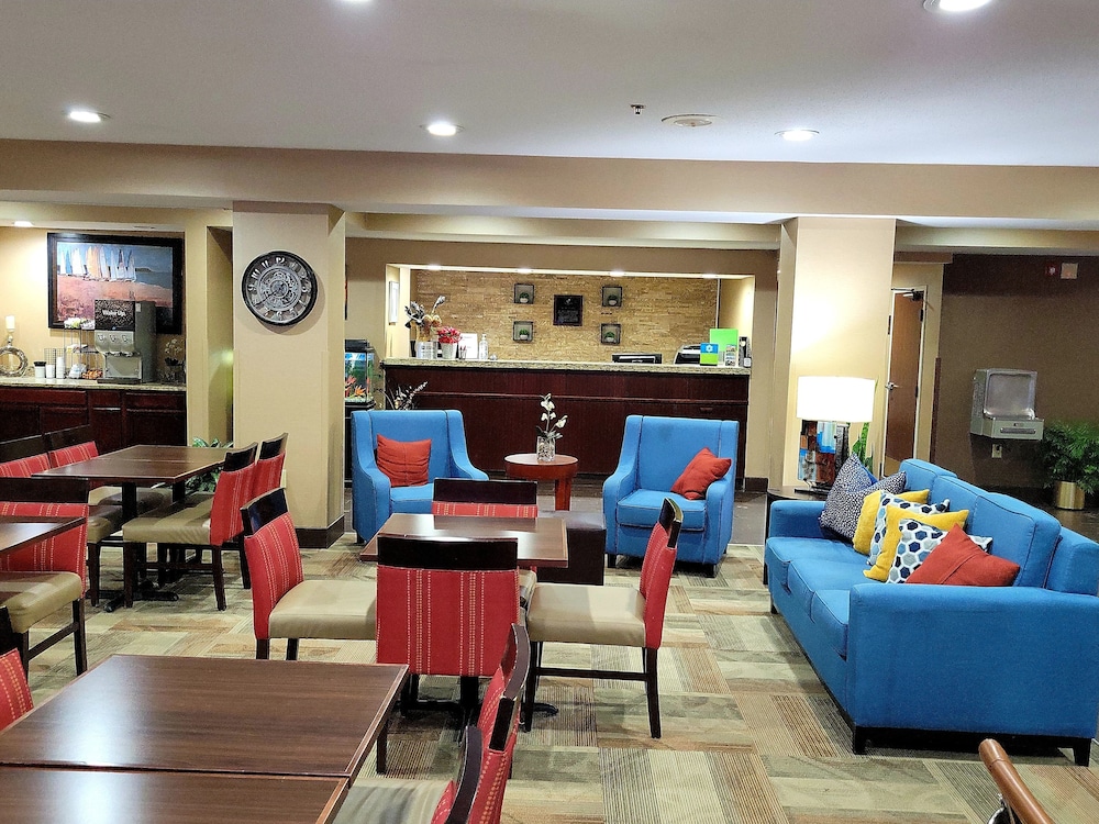 comfort inn erie near presque isle