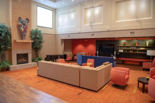 courtyard by marriott erie