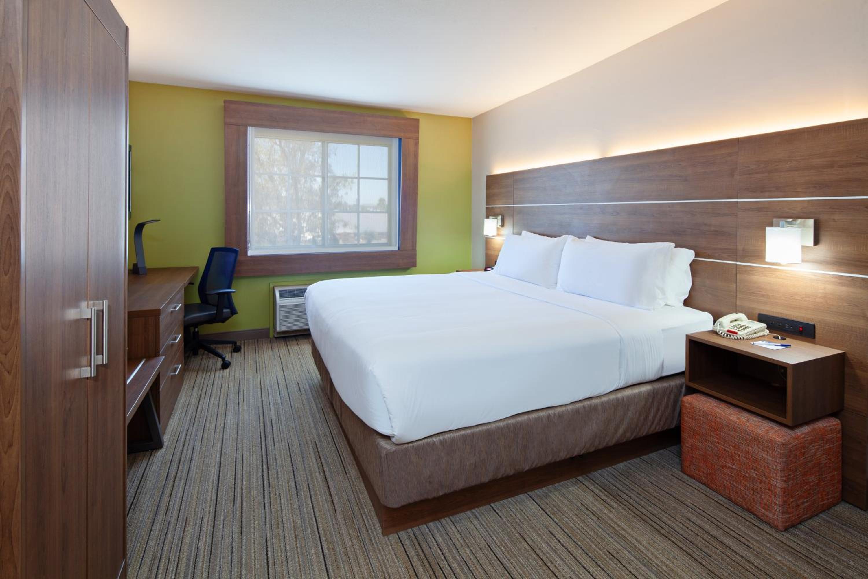 holiday inn express hotel and suites san diego escondido by ihg