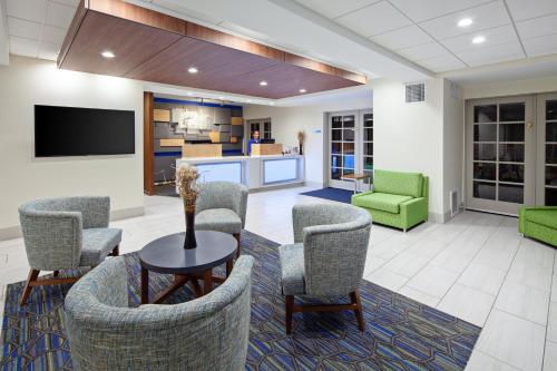 holiday inn express hotel and suites san diego escondido by ihg