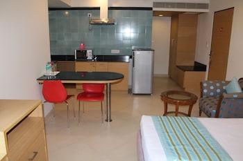 the lotus apartment hotel