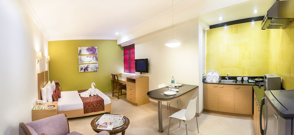 the lotus apartment hotel