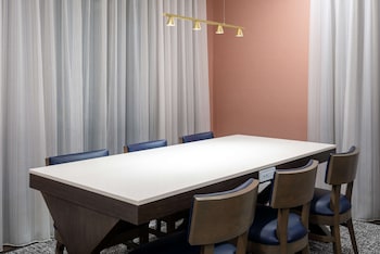 Hampton Inn & Suites Hartford/Farmington,Hartford>>Farmington,3 star