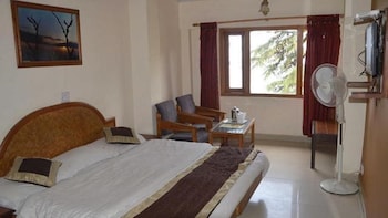 Hotel Kahkashan,,3 star