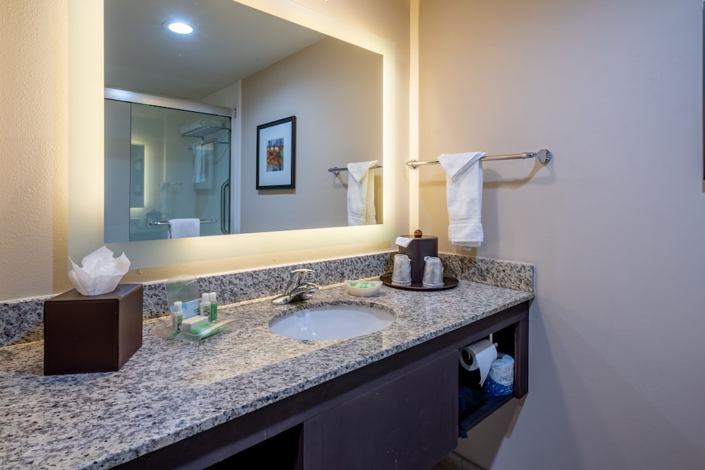 holiday inn murfreesboro by ihg