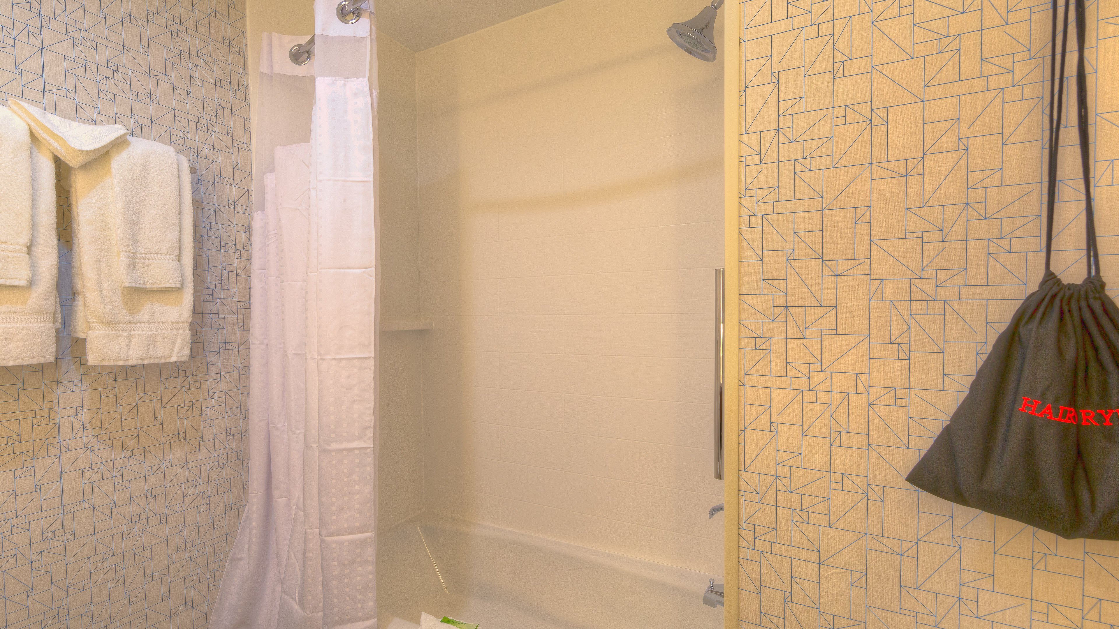 holiday inn express and suites tulsa midtown by ihg
