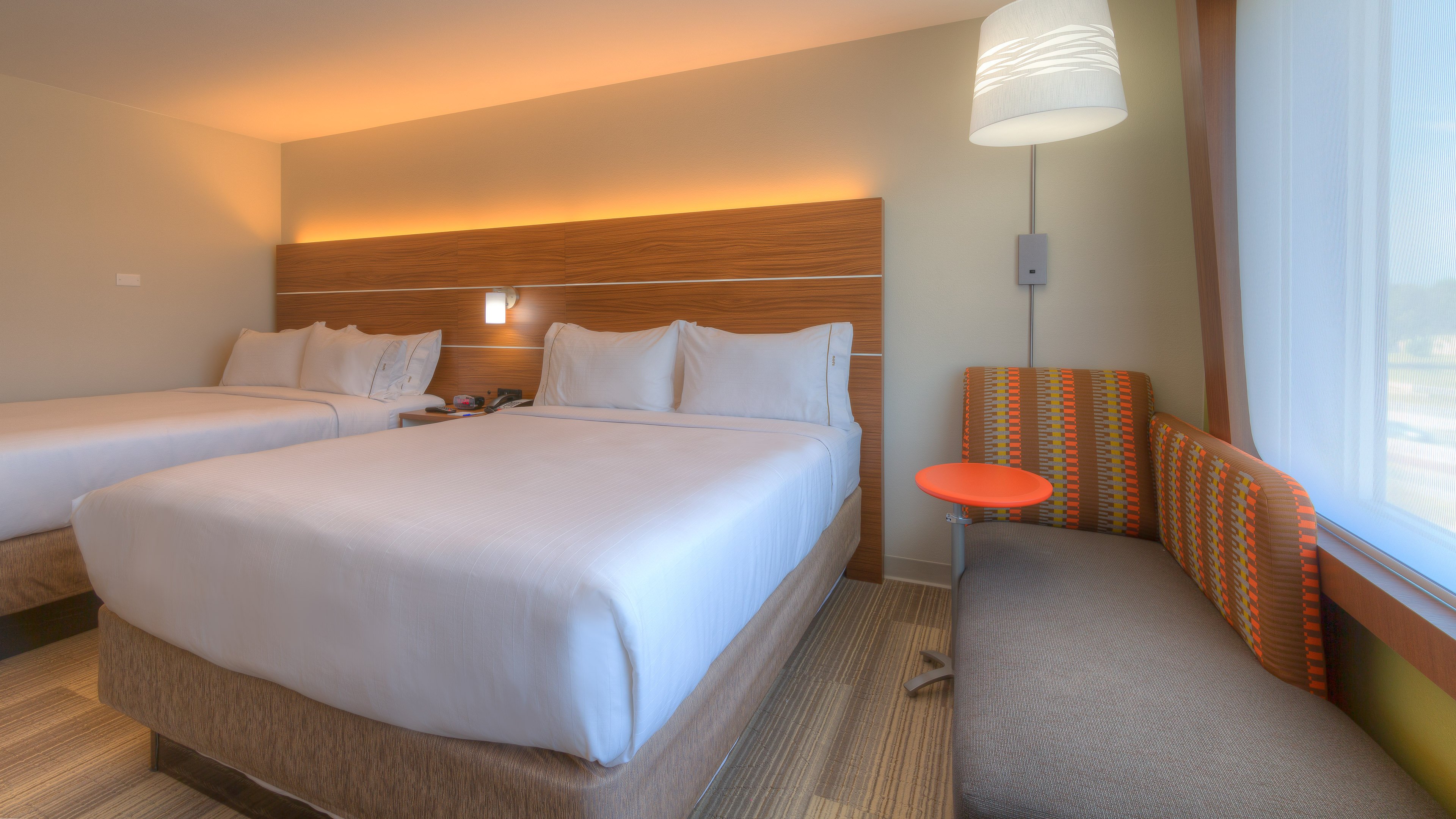 holiday inn express and suites tulsa midtown by ihg