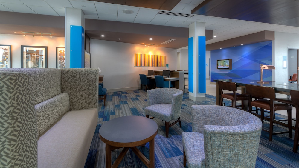 holiday inn express and suites tulsa midtown by ihg