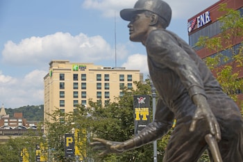 Holiday Inn Express & Suites Pittsburgh North Shor,Pennsylvania>>Pittsburgh,2.5 star