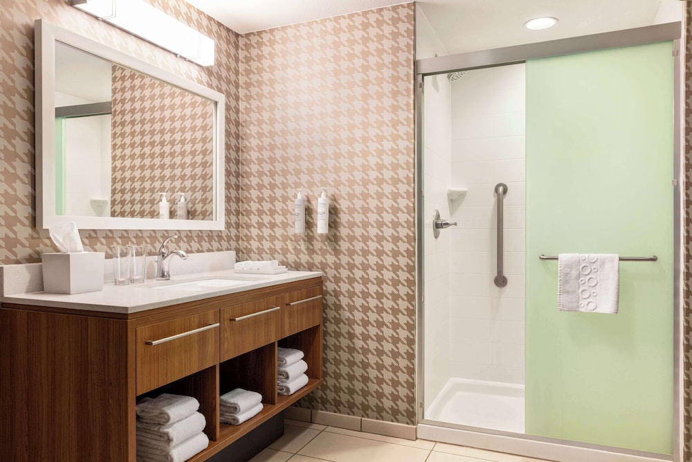 home2 suites by hilton lubbock
