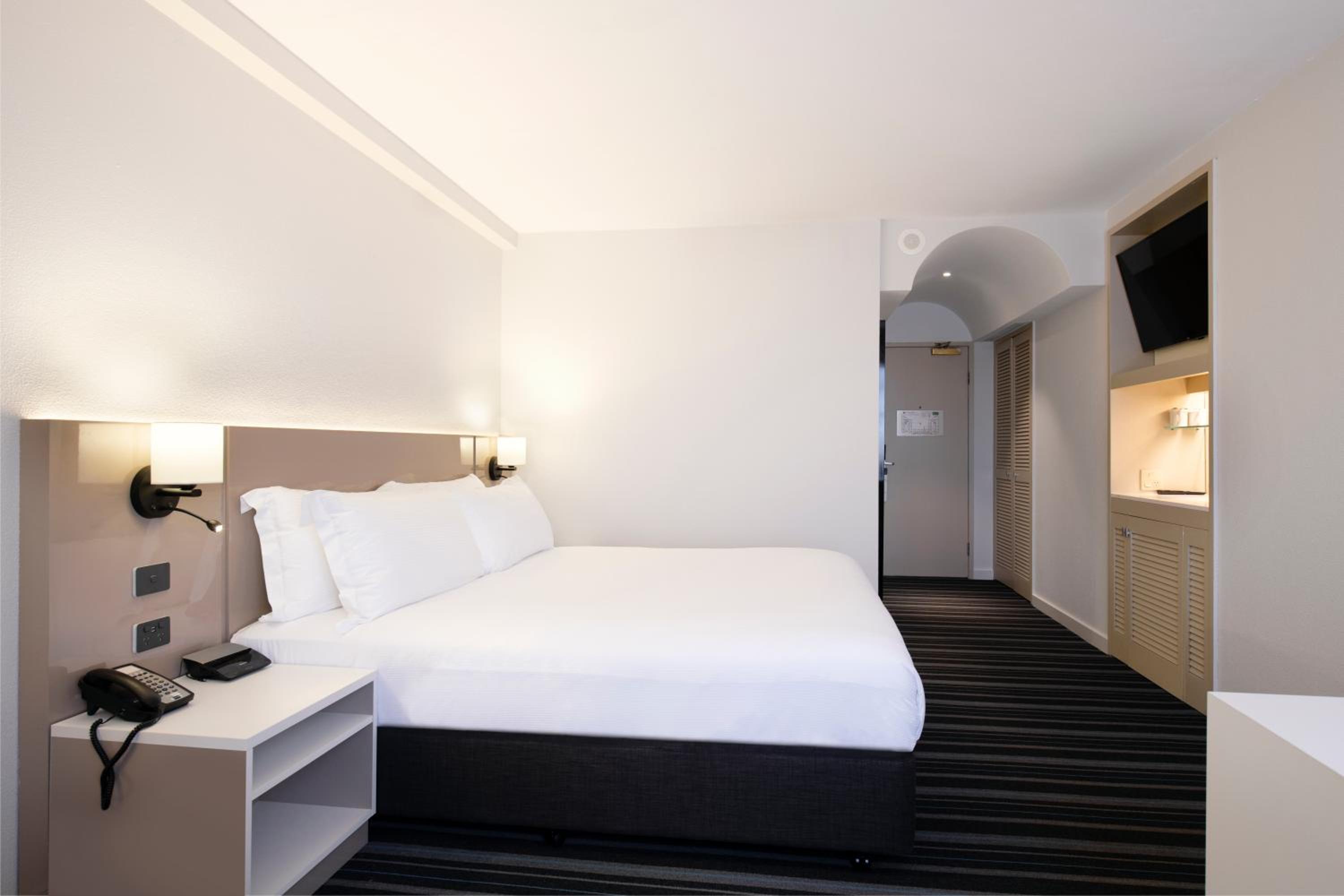 doubletree by hilton darwin esplanade
