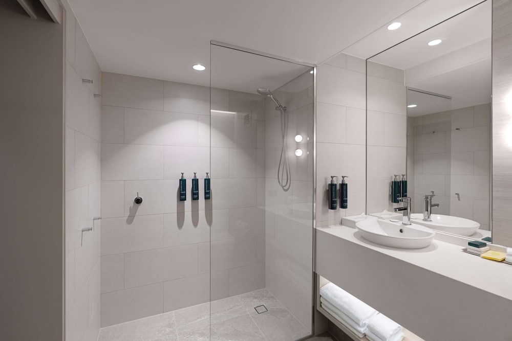 doubletree by hilton darwin esplanade