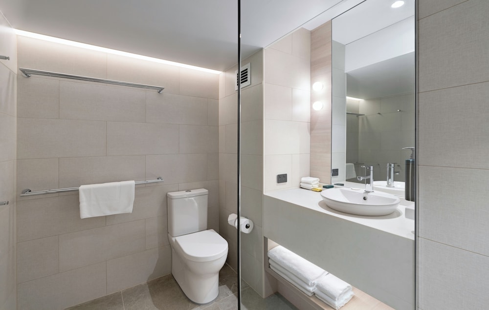 doubletree by hilton darwin esplanade