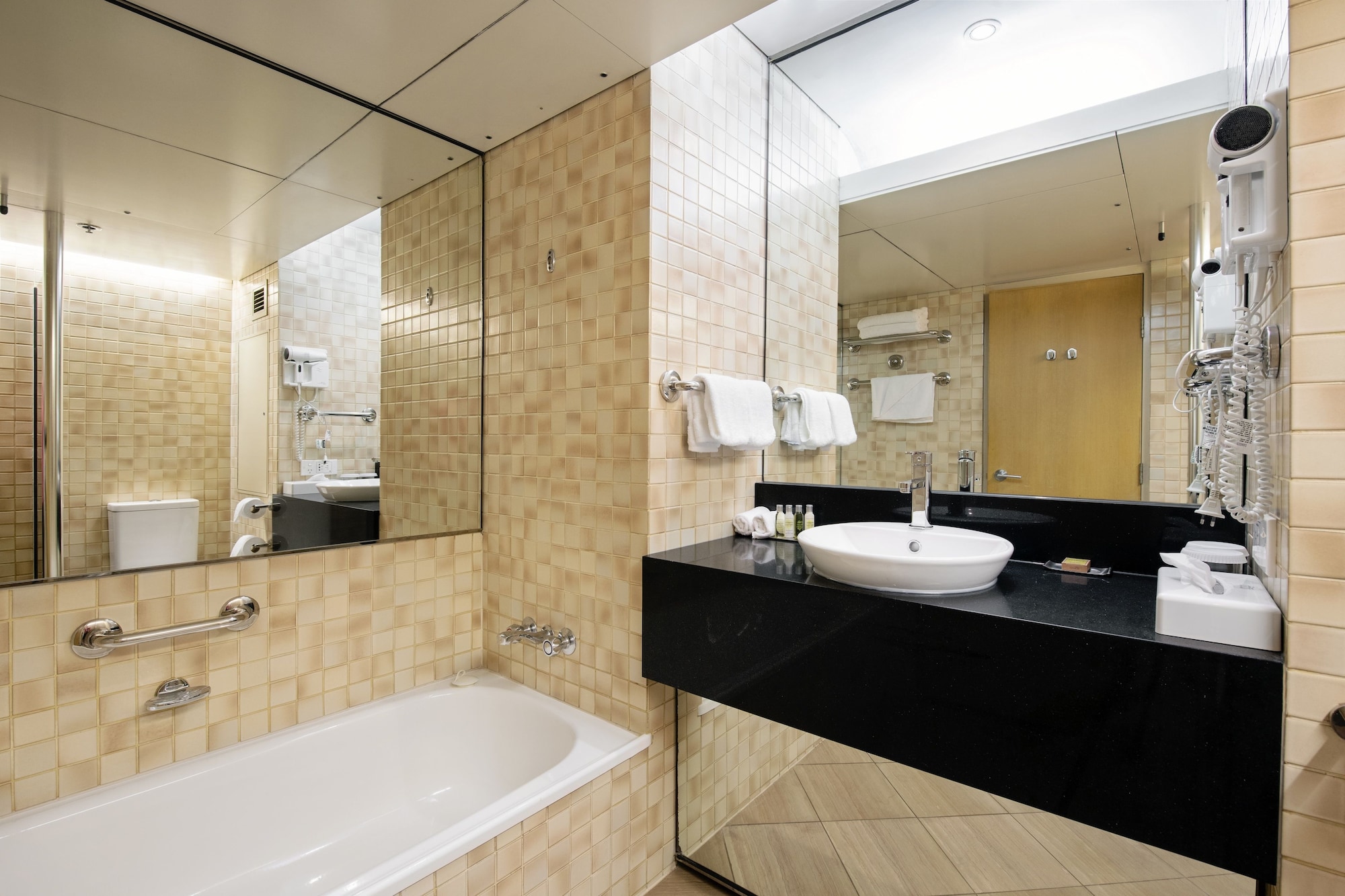 doubletree by hilton darwin esplanade