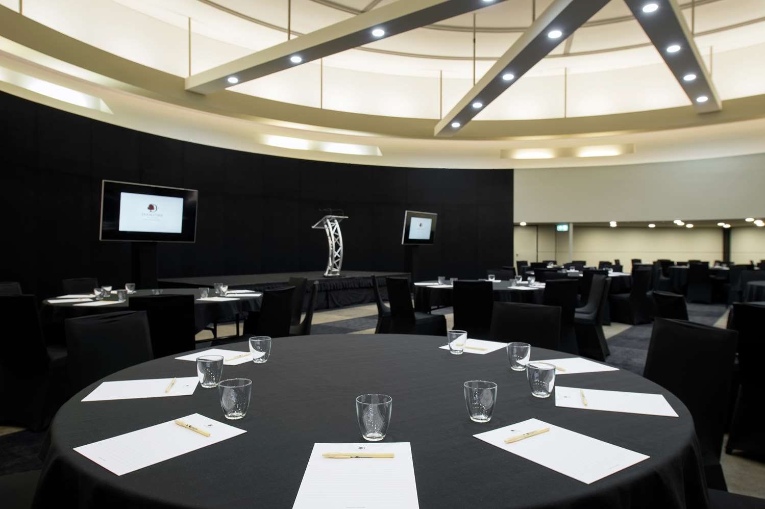 doubletree by hilton darwin esplanade