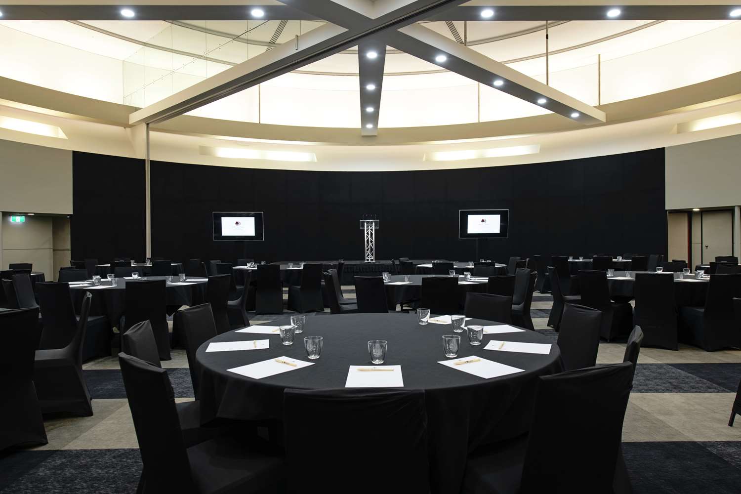 doubletree by hilton darwin esplanade