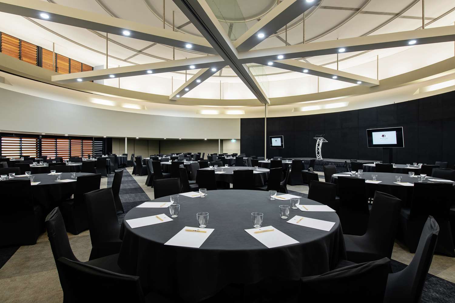 doubletree by hilton darwin esplanade